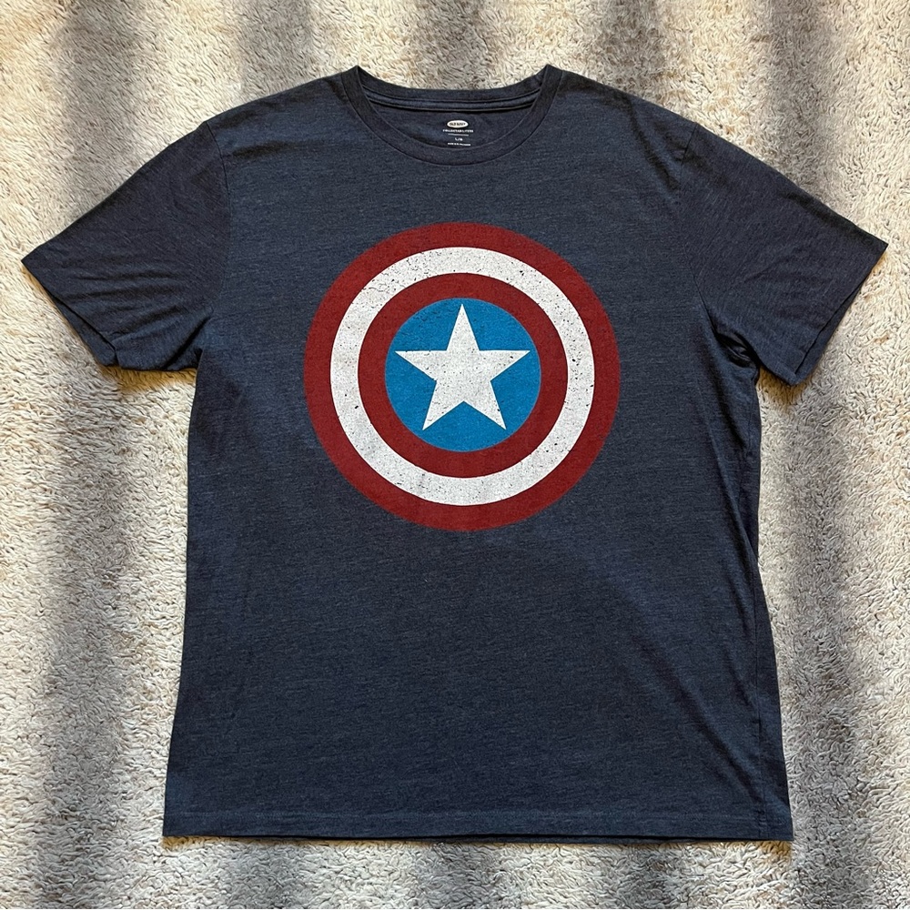 Marvels Captain America Shield Graphic T-Shirt Men’s Large Old Navy Blue Red Tee